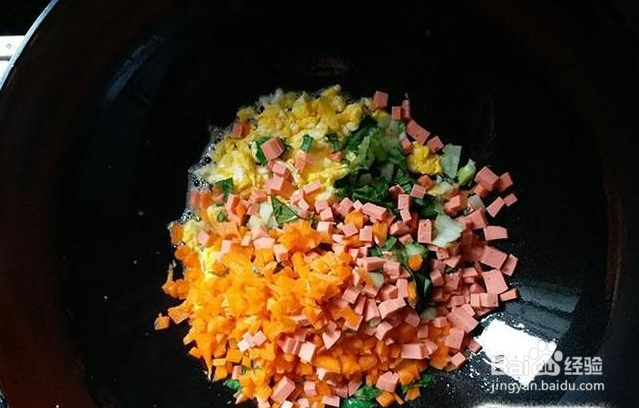 青菜火腿胡萝卜蛋炒饭