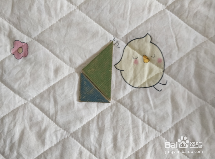 用九巧板怎么拼一杯吸管饮料呢?