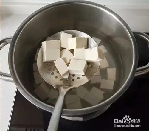 荠菜鲜虾豆腐羹