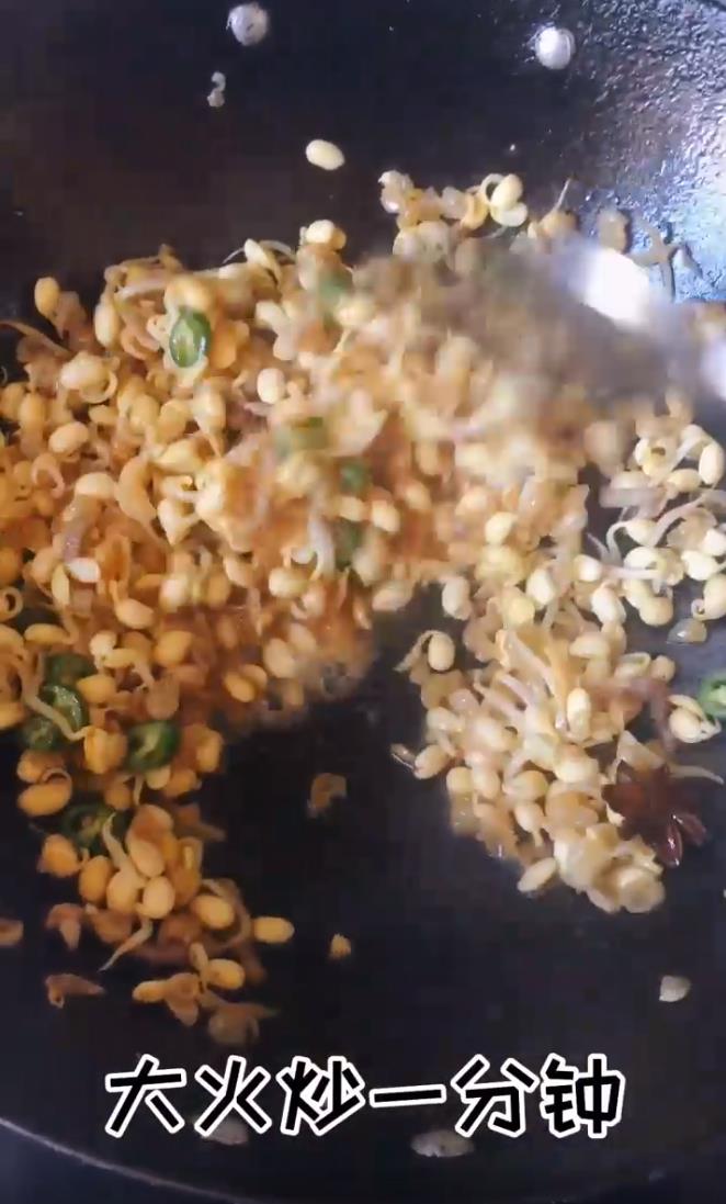 如何制作香味四溢的小炒黄豆芽？