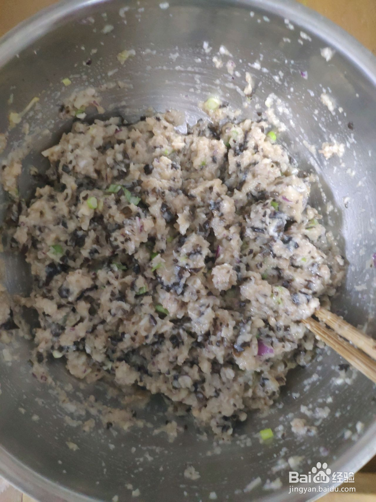 洋葱木耳鸡肉馅饺子的做法