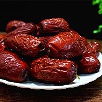 如何做美味的桂圆红枣茶
