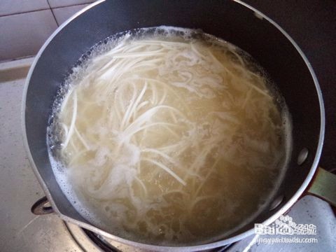 香椿面条的家常做法