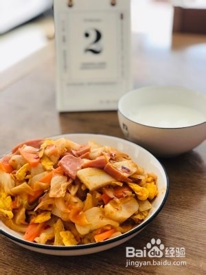 食补养生辣白菜炒年糕