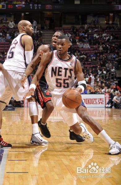 篮球如何突破过人