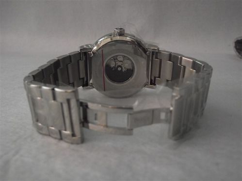 怎样辨别原单石英表和机械手表