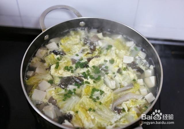 家庭自制豆腐蔬菜蛋花汤