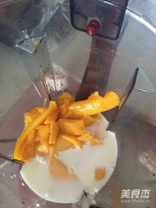 芒果奶昔的做法
