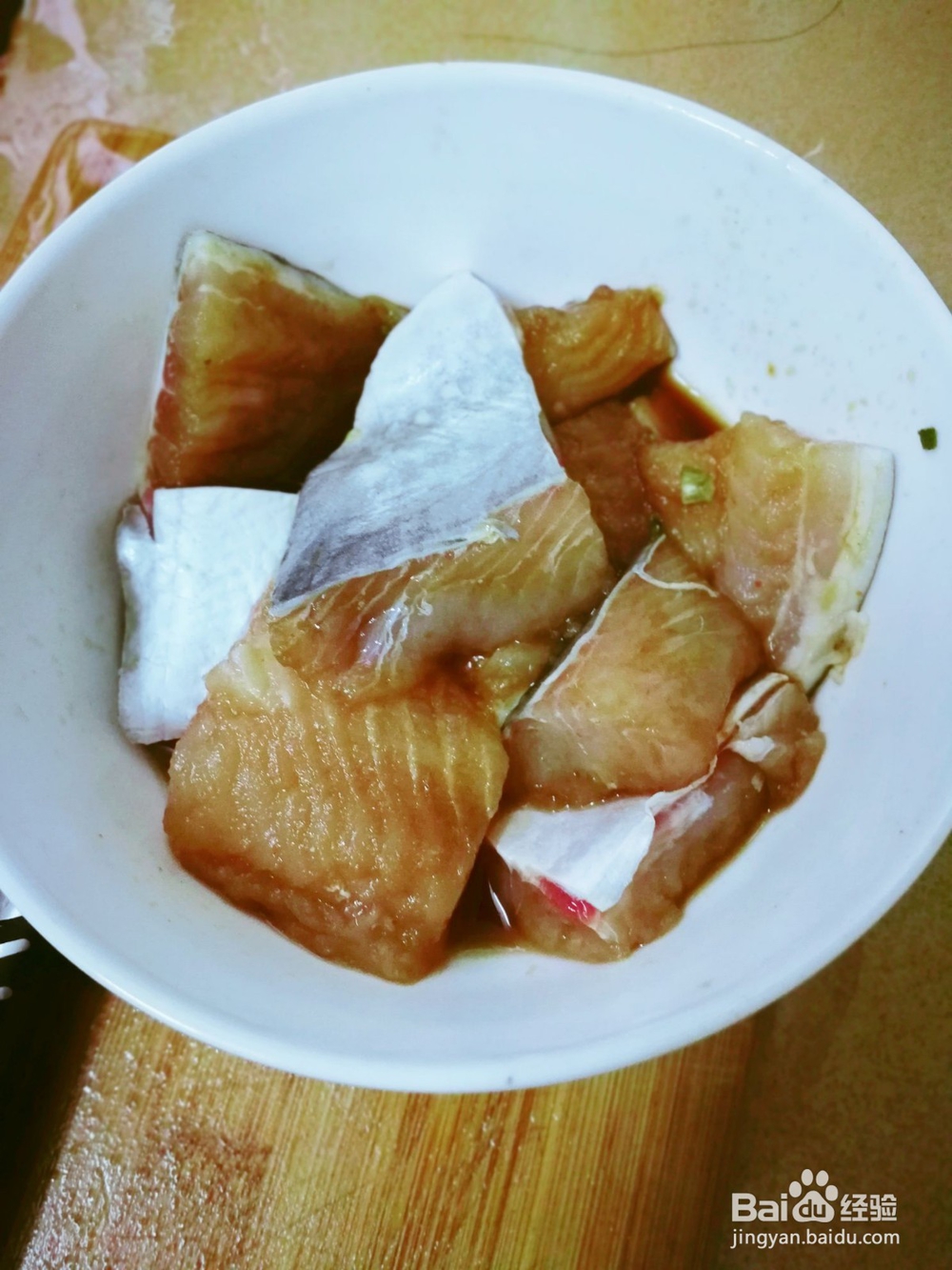 煎巴沙鱼的做法