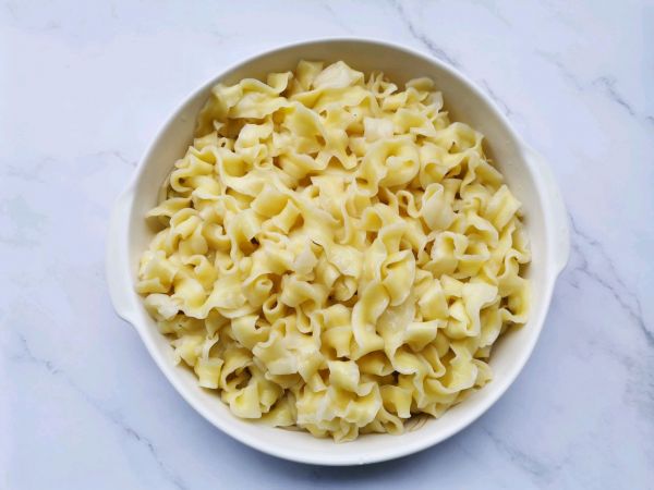 香拌油泼刀削面