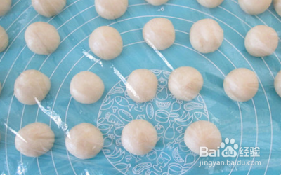 淡奶玫瑰花面包的制作方法