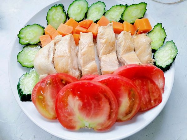 鸡胸肉蔬菜沙拉