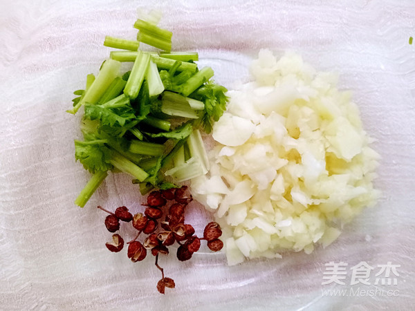 凉拌豆油皮菜谱