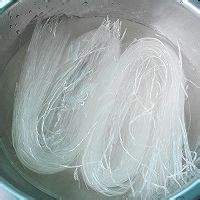 如何制作蚂蚁上树