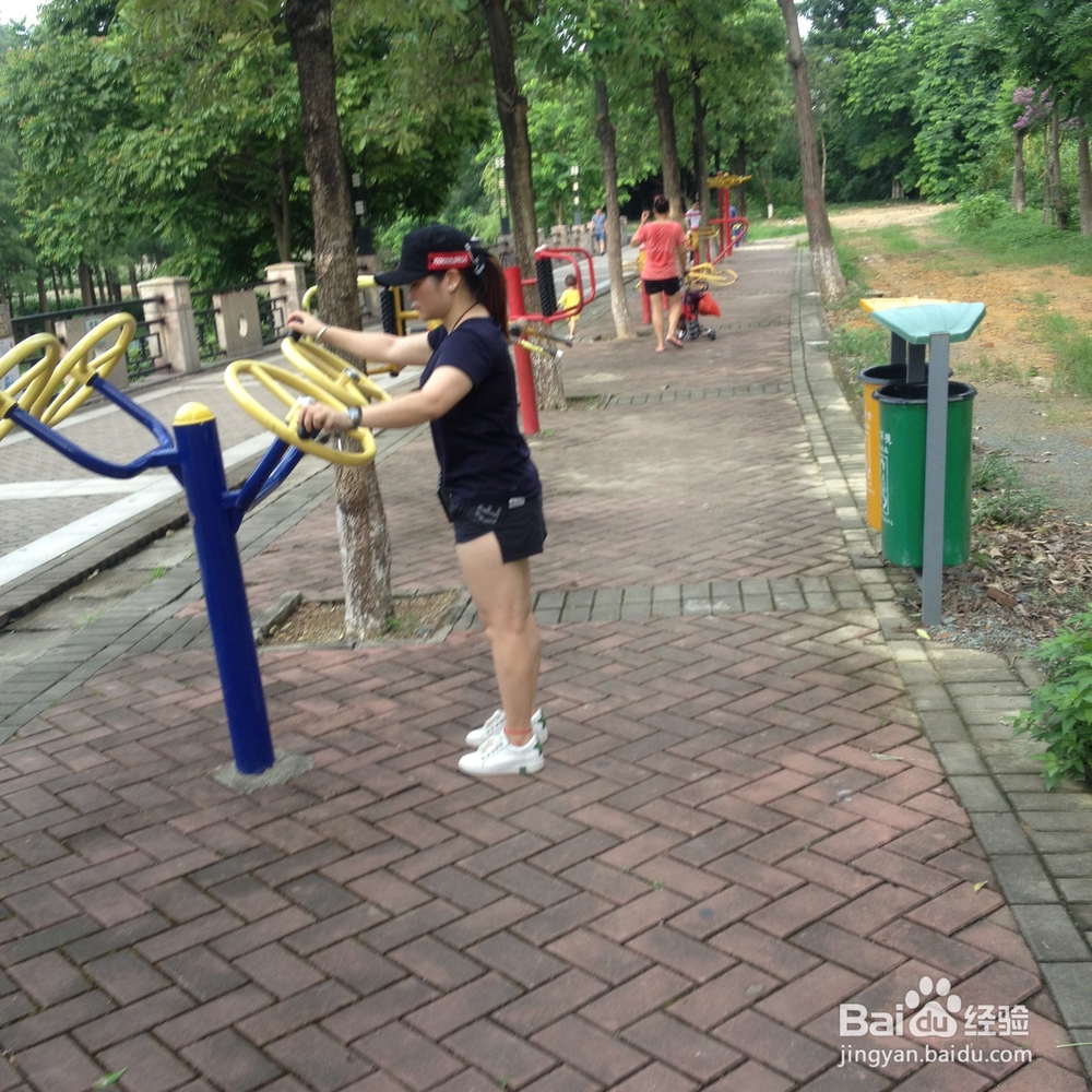 夏季怎样防止中暑？