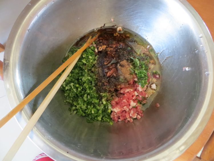 这才是荠菜饺子的正确打开方式！