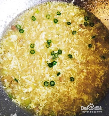 五花肉鸡蛋土豆疙瘩汤的做法