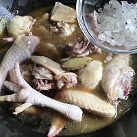 如何制作台式黑麻油鸡酒面