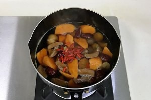 怎么做栗子红薯甜汤