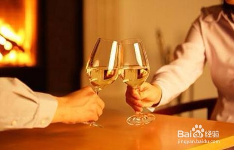 喝酒前吃什么不容易醉