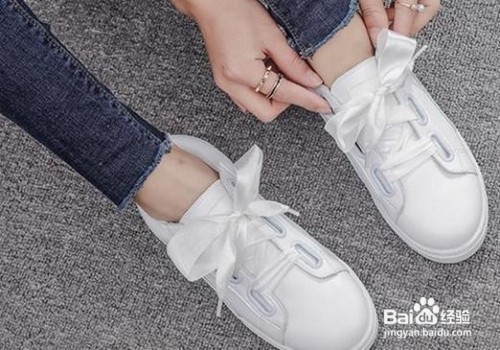 小苏打加白醋洗鞋步骤