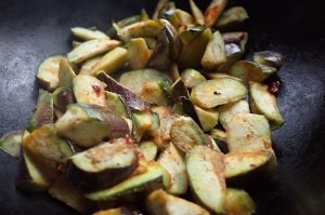 健康养生佳品【茄子焖西红柿】的做法