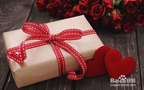 <b>520情人节送什么礼物给女朋友 送女友什么礼物好</b>