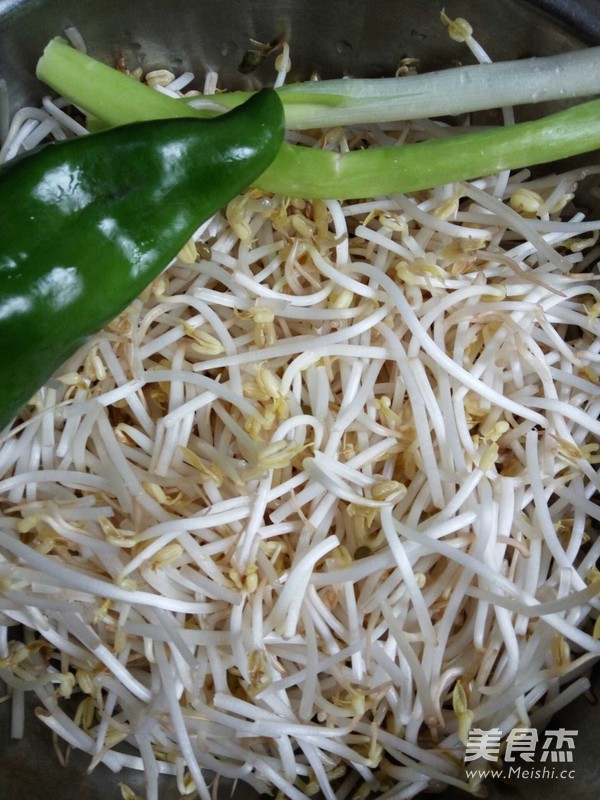 青椒炒绿豆芽