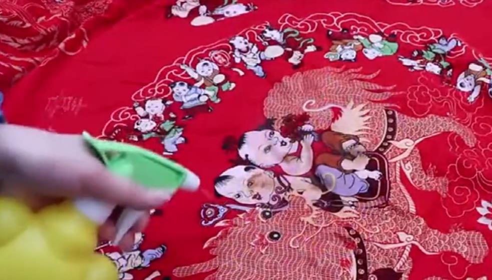 被子上的黄渍和霉斑怎么去除