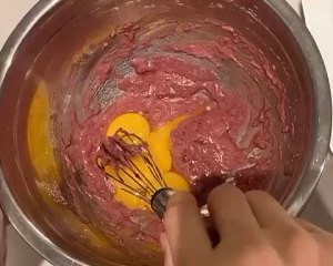 黄桃戚风蛋糕卷的做法