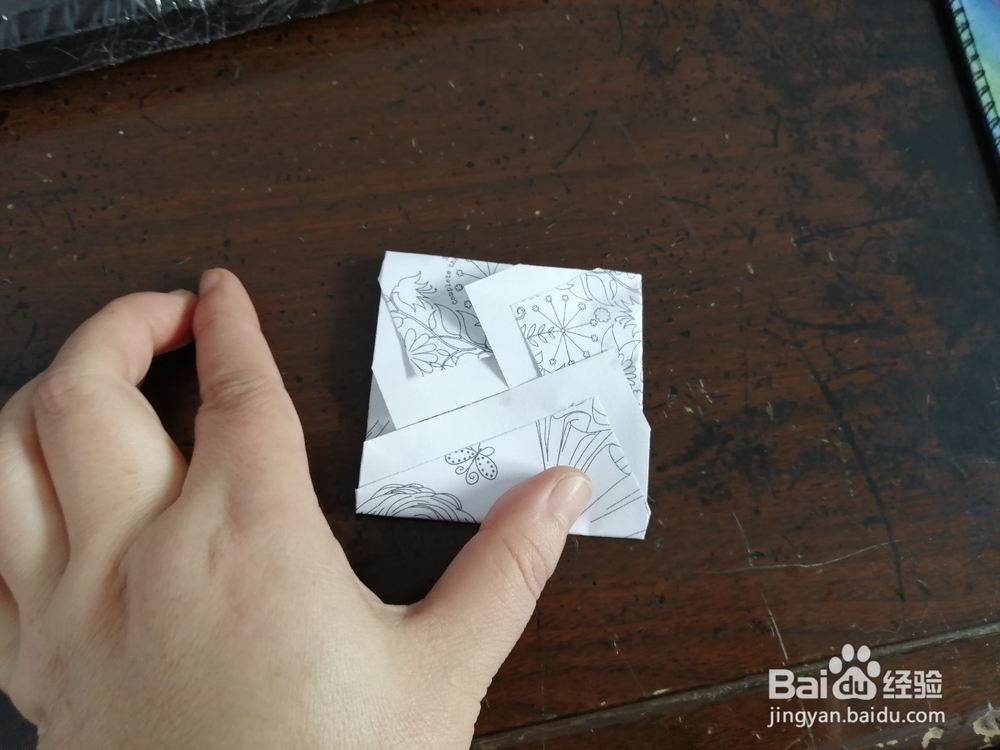 像万字符的杯垫怎么用纸折