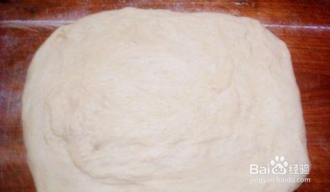 <b>如何做美味的佛手豆沙面包</b>