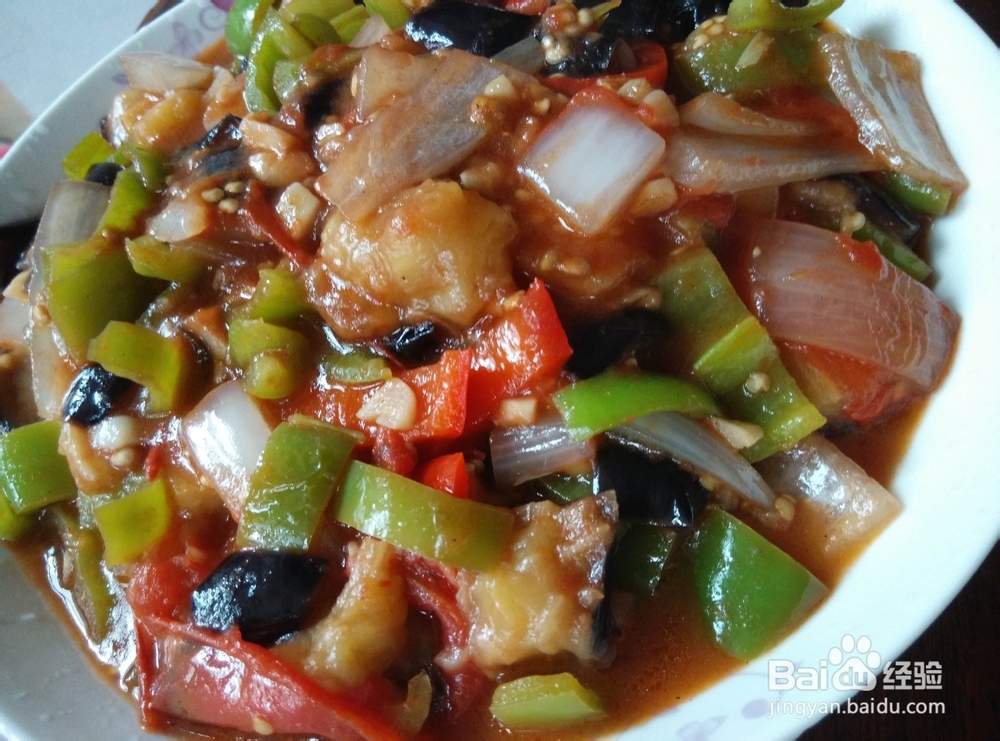 制作酸甜香辣的鱼香茄子