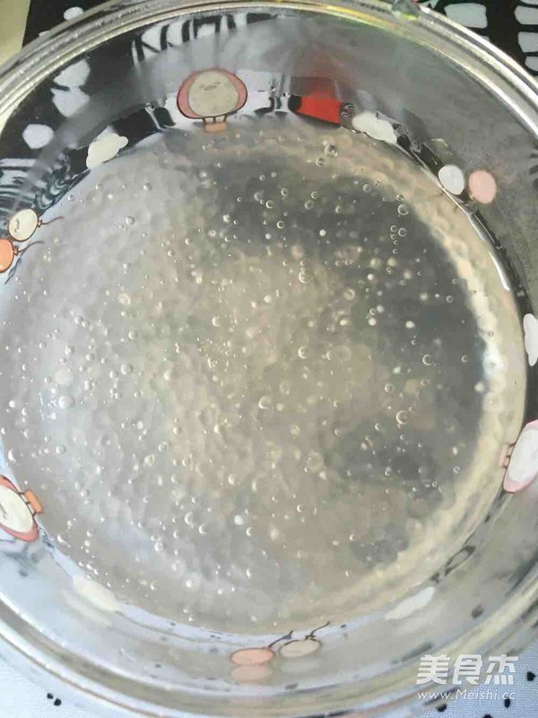 西米奶茶的做法