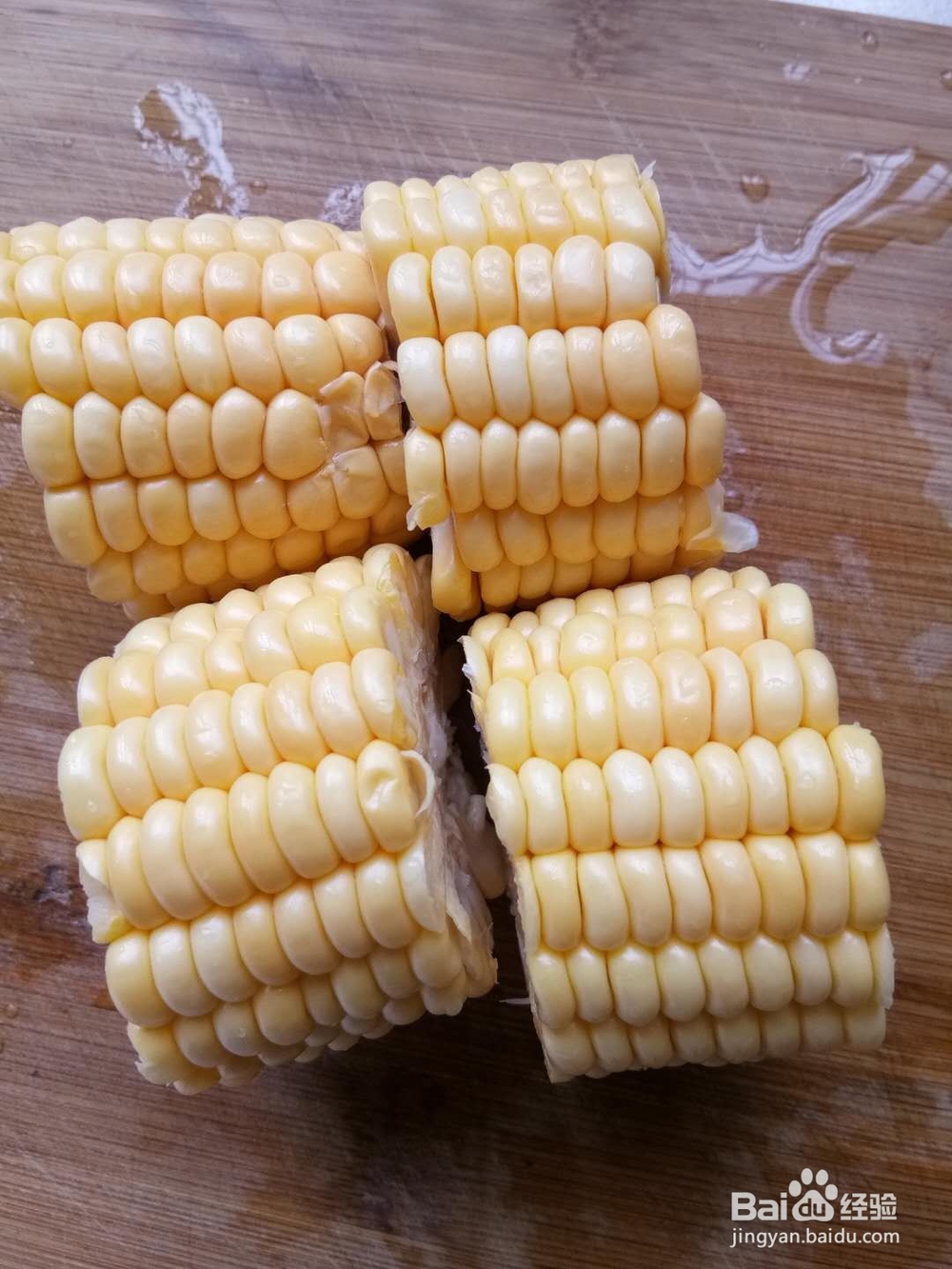 排骨汤怎么炖好喝——玉米炖排骨。