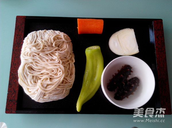 海参炒面的做法