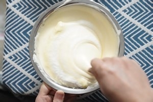 奶香浓郁戚风蛋糕古早蛋糕的做法