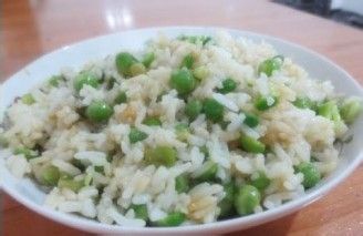 <b>孕前食谱：豌豆炒饭</b>