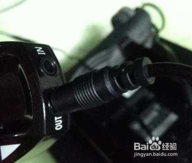 yunque蓝牙无线麦克风怎么连接音响