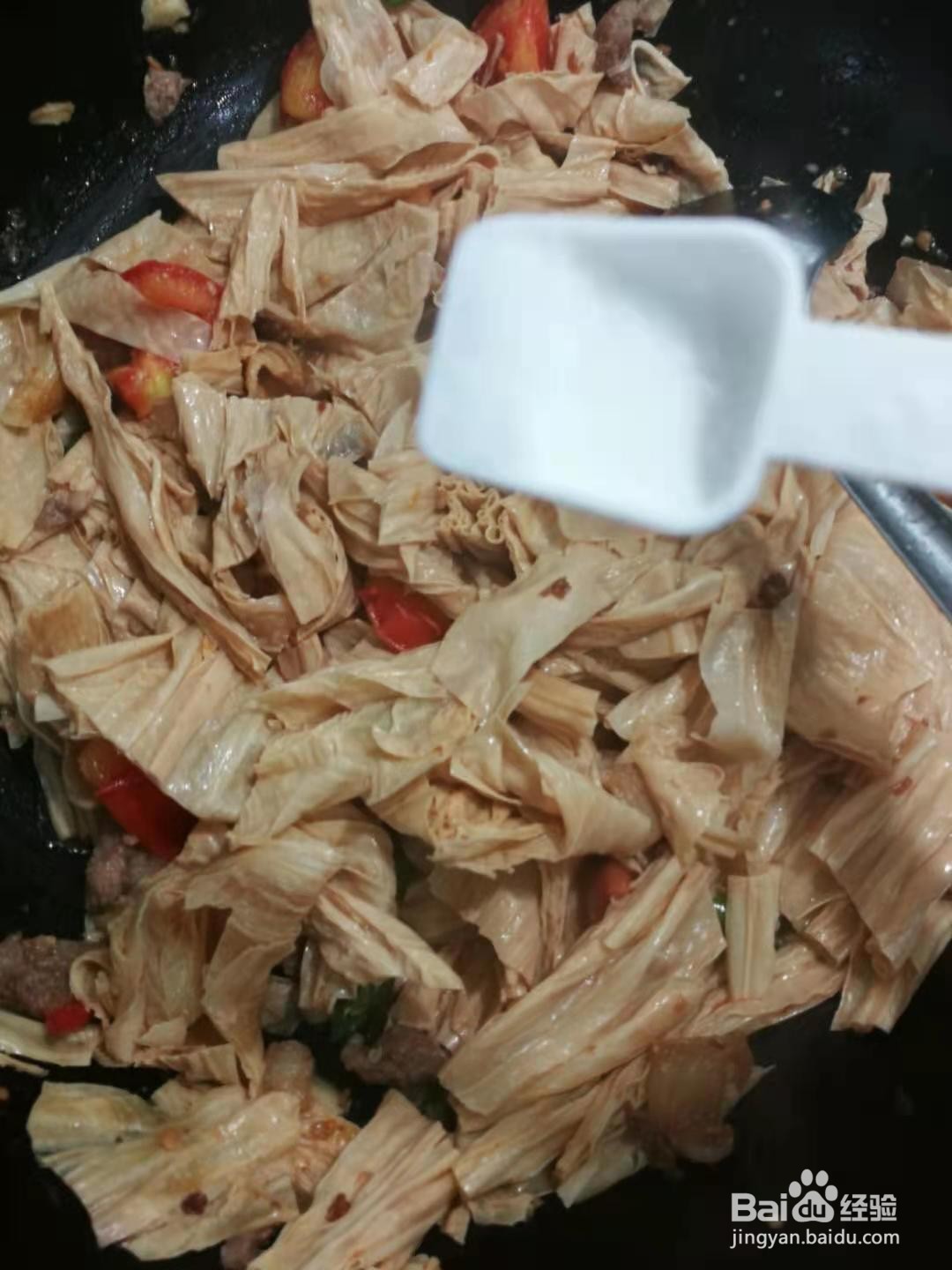如何制作炒腐竹