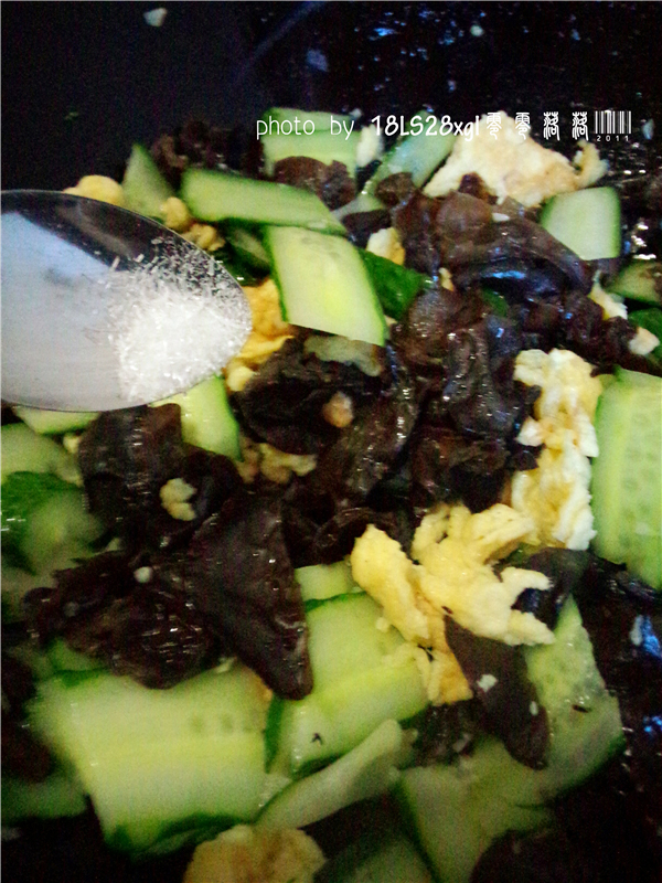 黄瓜木耳炒鸡蛋