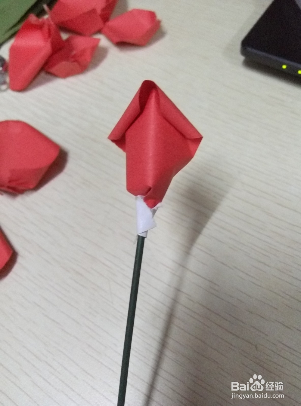 纸质仿真玫瑰制作方法