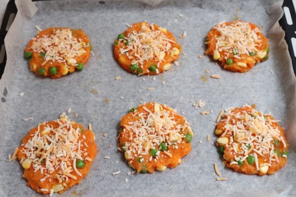 芝士鸡肉蔬菜饼