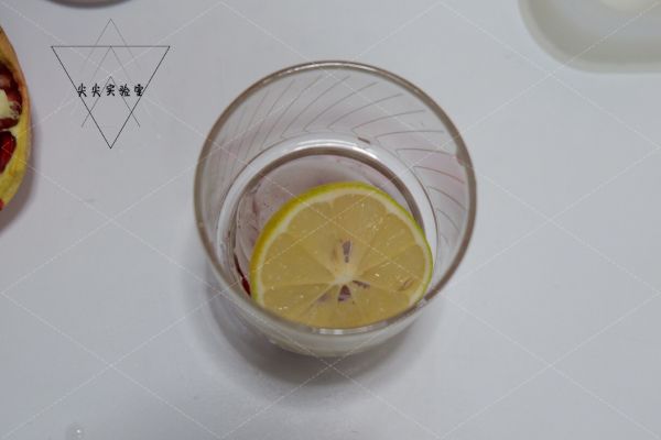 石榴蜜桃气泡饮