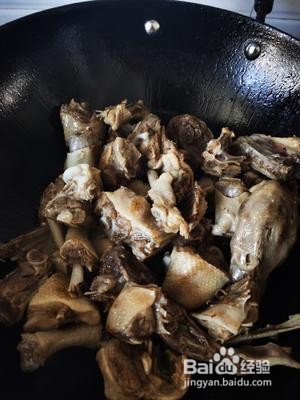 如何做红烧鸭块