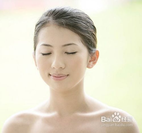 美白祛斑有妙招，扫去雀斑提亮肤色