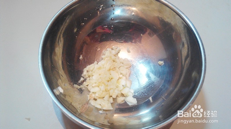 清炒蒜香菜心。