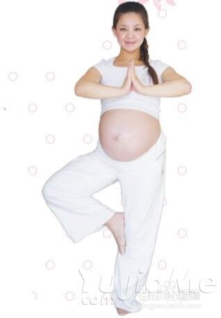 孕妇练瑜伽的好处-有助于缓和酸痛和顺产