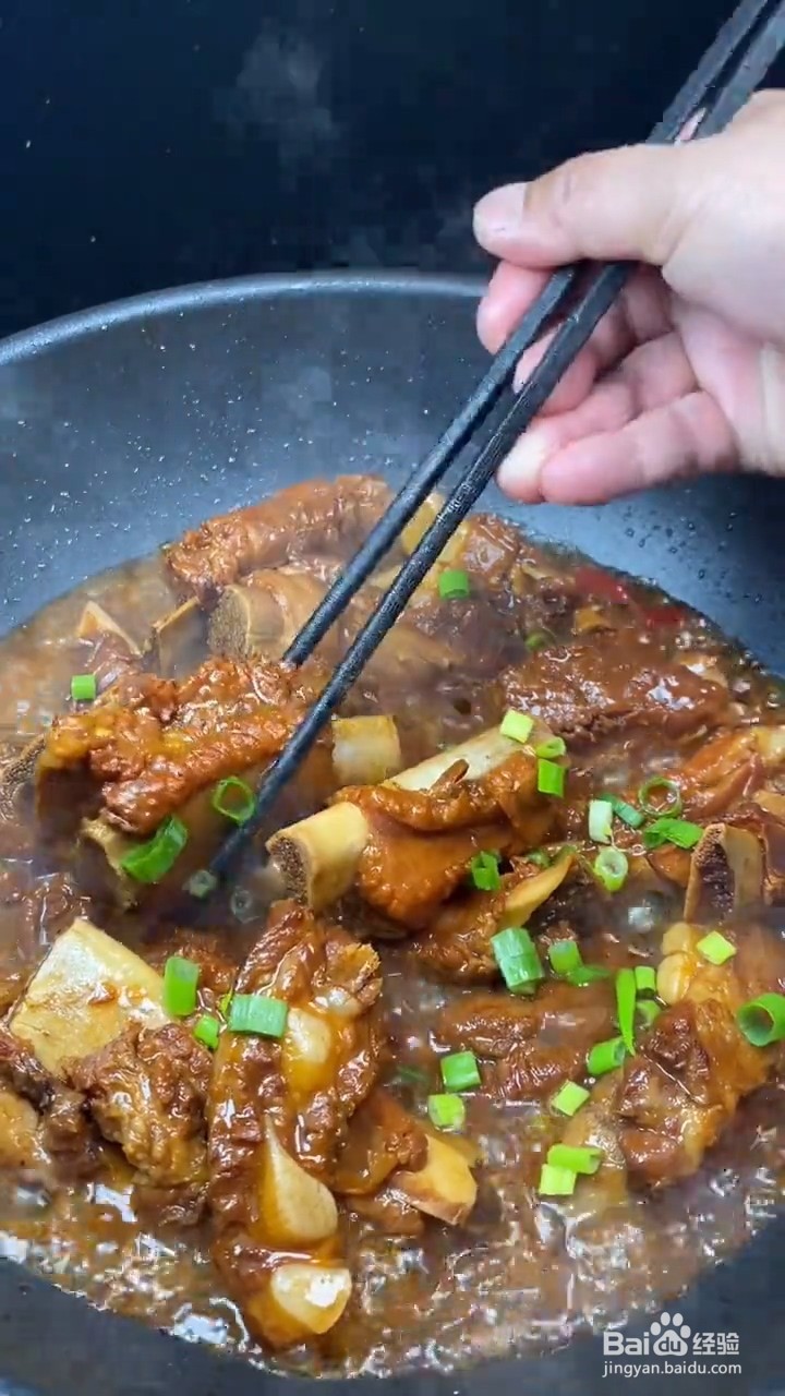 如何自制美味好吃的炖排骨