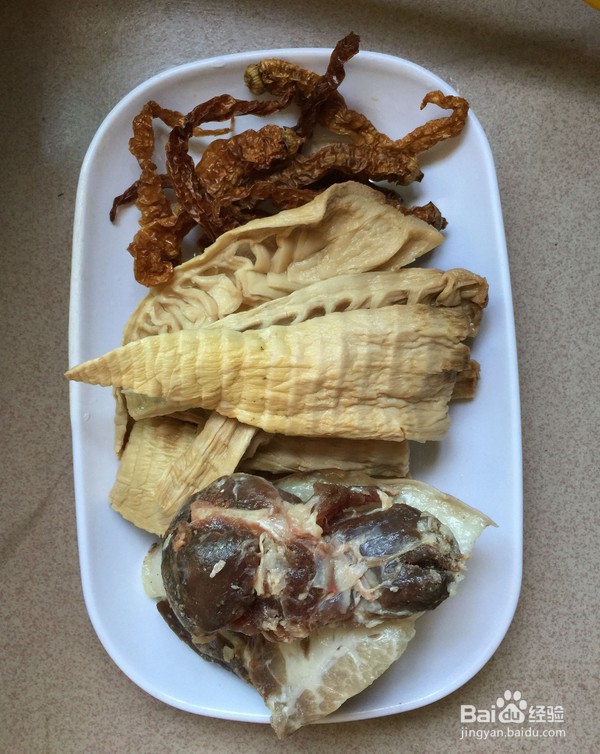 笋干炒腊肉的制作方法